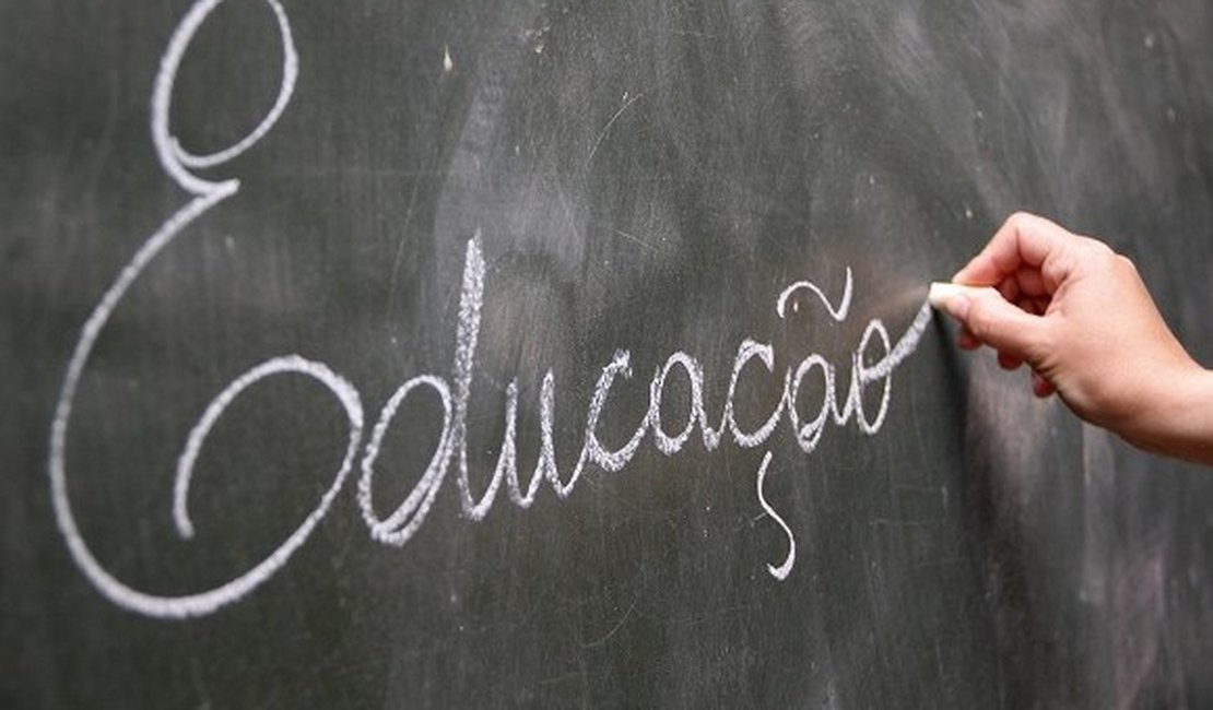 Educação realiza 2ª chamada de professores monitores