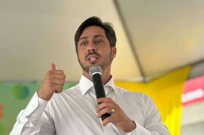 Prefeito Bueno Higino esclarece denúncia sobre transporte de romeiros e afirma que ela foi ﻿movida por interesses políticos e empresariais