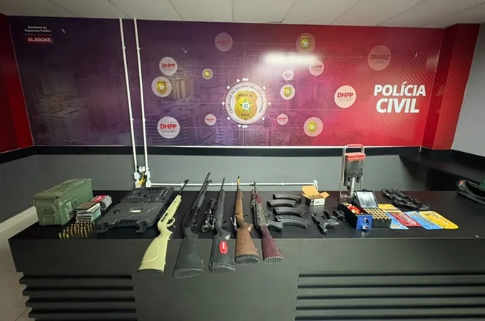 Operação prende homem que tentou matar motorista por app em Maceió; arsenal de armas foi apreendido