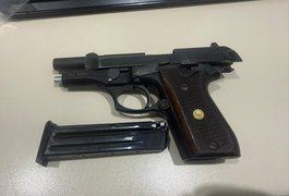 Homem é detido após ameaçar o próprio filho e ser flagrado com arma de fogo em Arapiraca