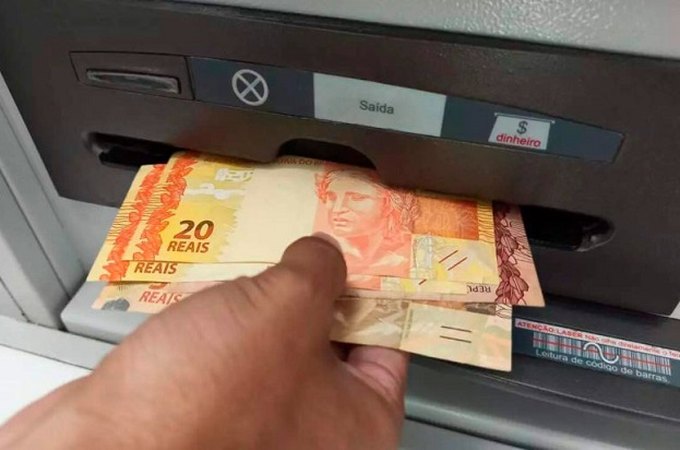 Homem é detido após tentar aplicar golpe em clientes de agência bancária em Arapiraca