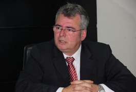 TRE/AL reforma sentença e mantém mandato de vereador