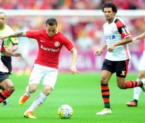 De virada, Internacional vence o Flamengo por 2 a 1; veja os gols