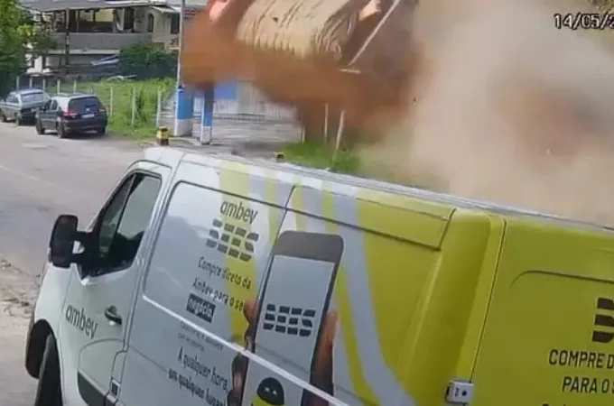 Três pessoas morrem em acidente com caminhão desgovernado no Rio de Janeiro