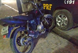Fiscalização da PRF na BR 101 apreende motocicleta com placa clonada