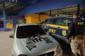 Homem com histórico criminal é preso ao ser flagrado com armas de fogo dentro de carro, em Campo Alegre