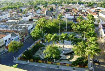 Homem é preso após incendiar a própria casa, em Palmeira dos Índios