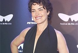 Ana Paula Arósio não comparece a velório e enterro do pai