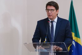 STF não consegue notificar Mário Frias sobre filme de Bolsonaro