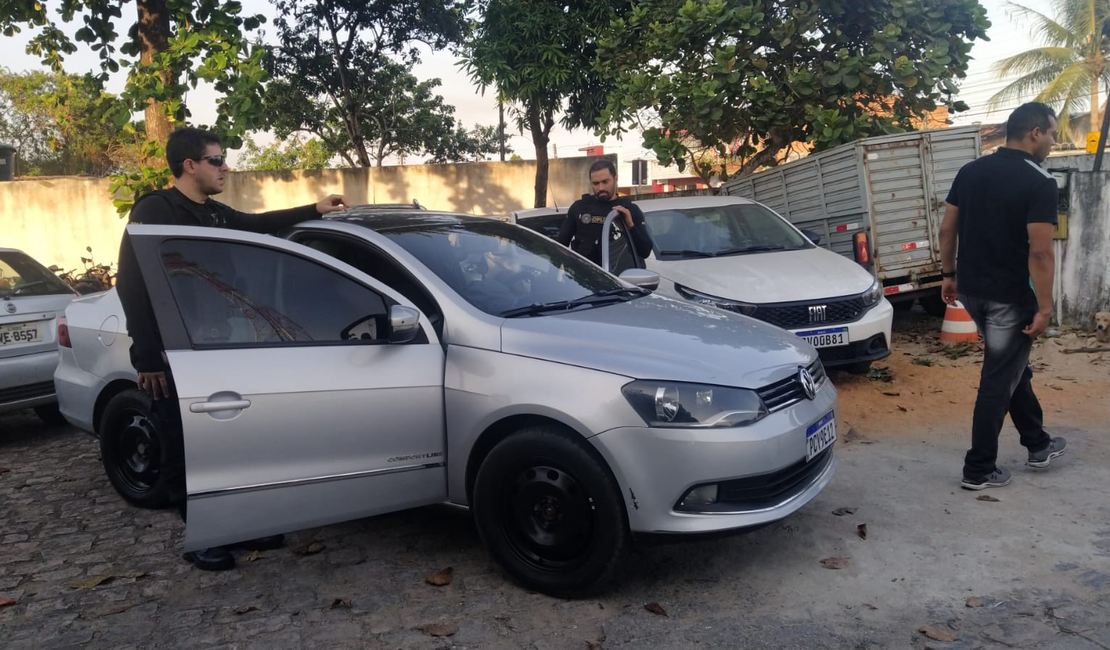 Carro roubado em Pernambuco é recuperado em Alagoas