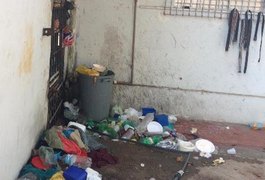 Vídeo mostra situação degradante dos detentos na Central de Polícia Civil de Arapiraca