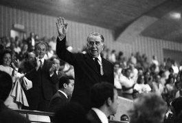 Uerj revoga título honoris causa concedido ao ex-presidente Médici