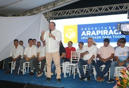 Luciano Barbosa inaugura pavimentação de 26 ruas de Arapiraca