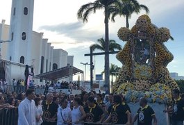 VÍDEO. Procissão de Nossa Senhora do Bom Conselho reúne centenas de devotos em Arapiraca