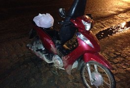 Buraco na via deixa duas vítimas na noite desta quarta-feira (16) em Arapiraca