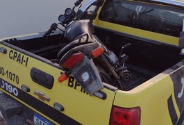 Moto roubada é recuperada na zona rural de Pão de Açúcar