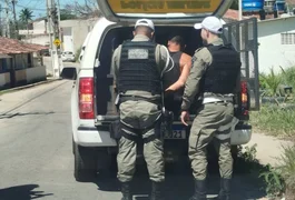 Ação policial prende suspeito de furtar ônibus de turismo e residências em Maceió