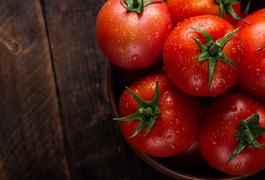 Saiba cinco alimentos que jamais deve colocar na geladeira