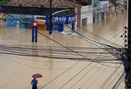 Vídeo: São Miguel dos Campos amanhece embaixo d'água após elevação do nível de rio