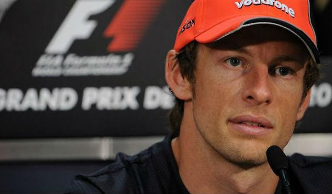 McLaren fará reunião nesta quinta para decidir futuro de Button