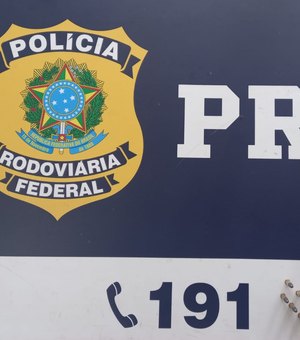 Polícia encontra revólver escondido em carro e homem é preso em São Sebastião