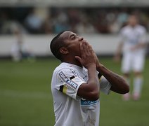 Robinho considera voltar a jogar e dois clubes procuram o ex-jogador