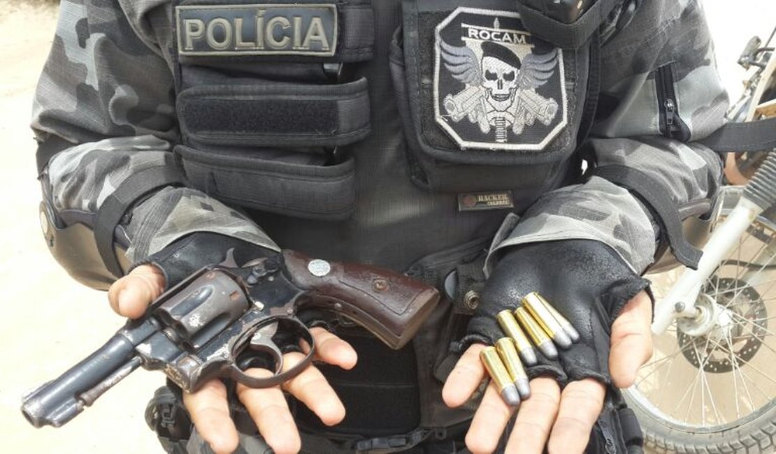 Rocam do 3º BPM prende jovem com arma de fogo em Arapiraca