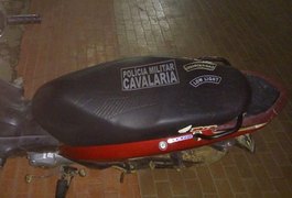 Polícia Militar recupera veículo roubado no povoado Canaã, em Arapiraca