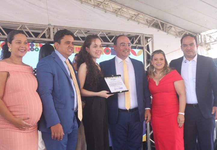 Solenidade festiva e entregas nos 78 anos de Junqueiro
