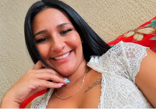 Jovem é espancada e sequestrada por homens encapuzados na frente dos filhos, em Maceió