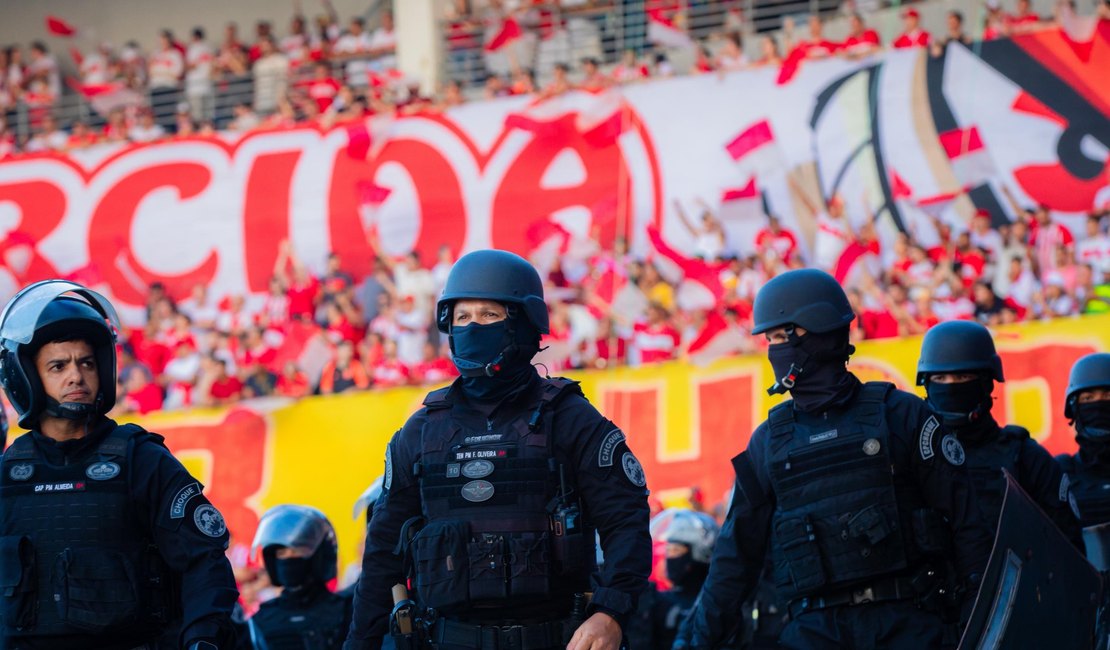 PM mobiliza cerca de 180 policiais para partida entre CRB e Vitória no próximo sábado