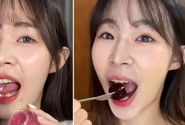 Influenciadora de beleza conhecida por comer produtos cosméticos morre aos 24 anos