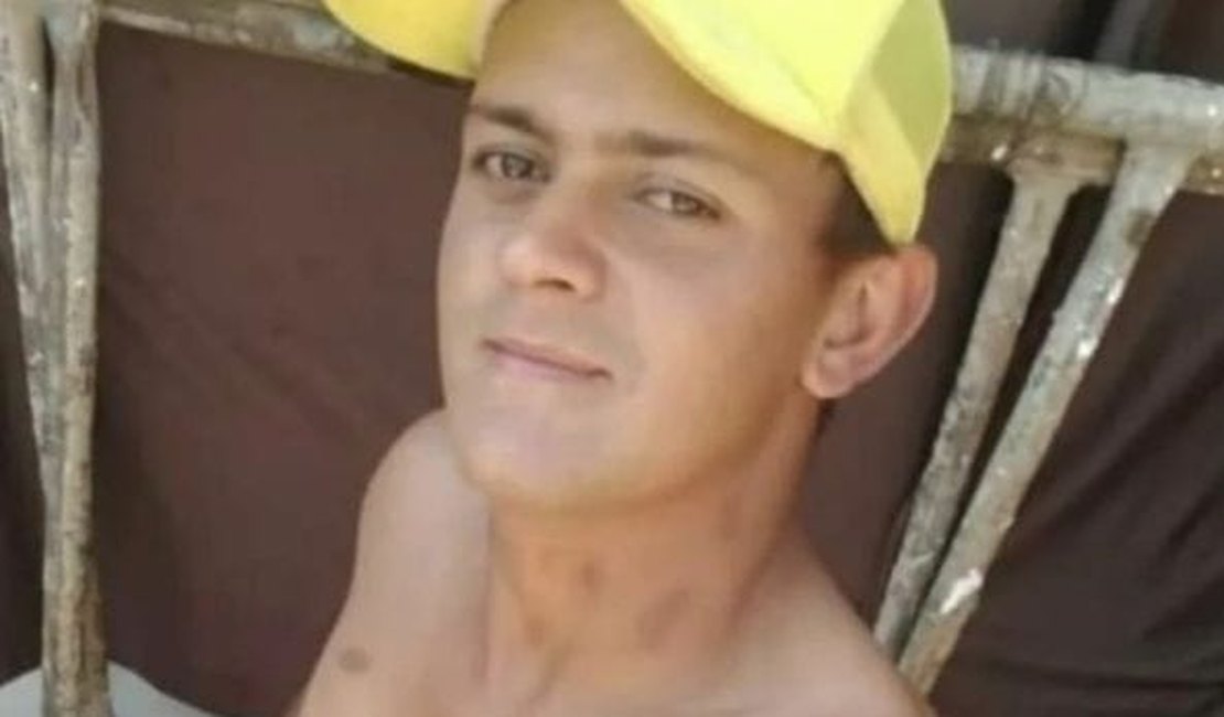 Pedreiro morre ao bater cabeça em estaca enquanto dava partida em moto, em Teotônio Vilela