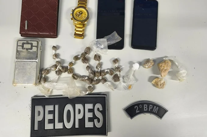 Policiais militares apreendem drogas com dois homens em União dos Palmares