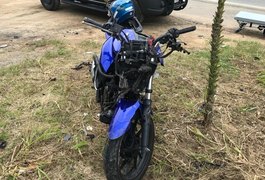 Motociclista fica gravemente ferido após colisão com carro em União