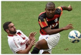 Brasileiro Série A Flamengo cai para o Inter no Maracanã e se afasta do G4