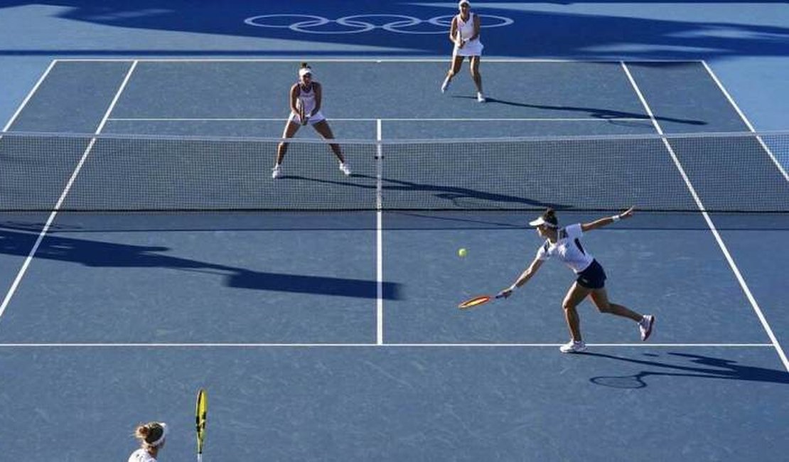 Pigossi e Stefani conquistam bronze inédito no tênis com virada histórica