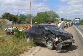 Três pessoas morrem em grave acidente na BR-423 em Inhapi