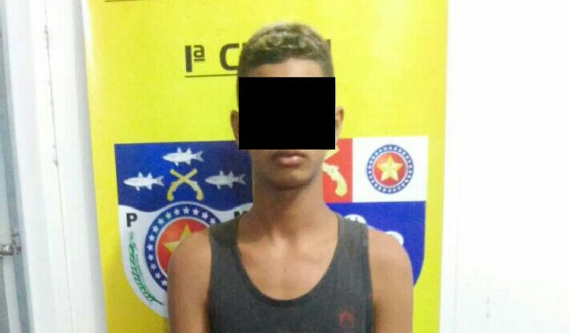Menor utiliza arma de brinquedo para assaltar e é apreendido