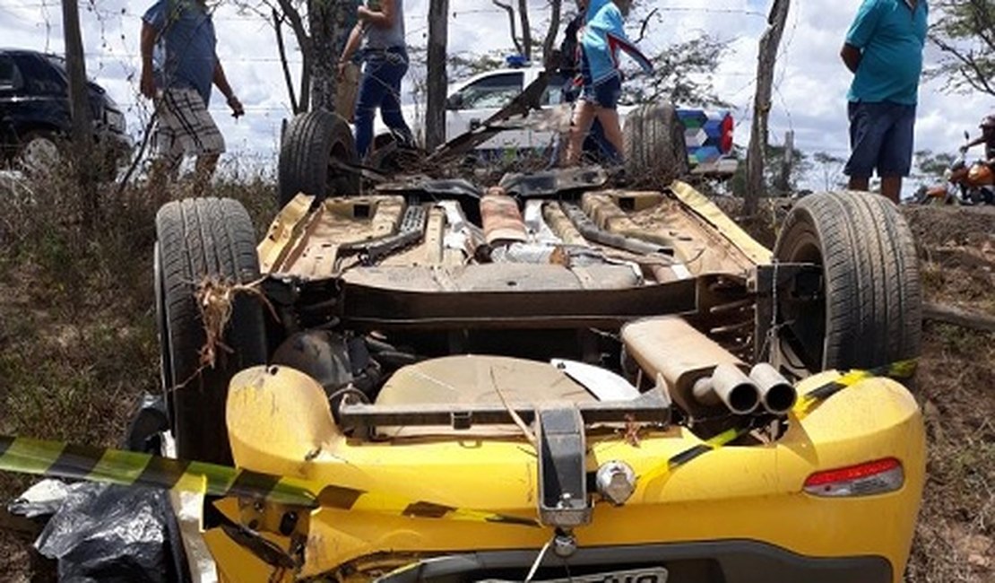 Veículo cai em ribanceira e mulher morre na AL-115, em Girau do Ponciano