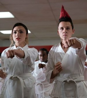 Netflix divulga a nova data de estreia de Cobra Kai