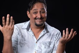 Ator e dublador morre aos 55 anos após cair da laje de casa