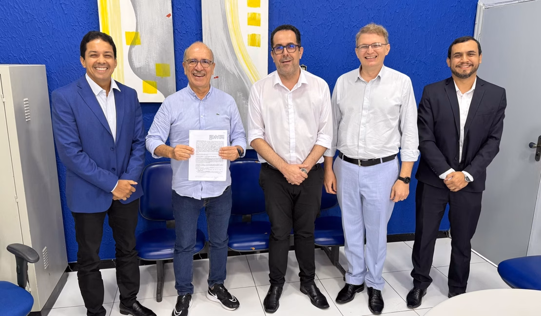 Prefeito Ronaldo Lopes assina empréstimo de R$ 25 milhões para viabilizar obras do PAP