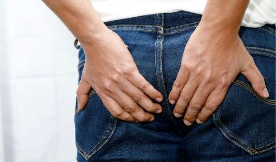 Bombeiros serram cabo de vassoura de ferro introduzido por homem no próprio ânus, em Arapiraca