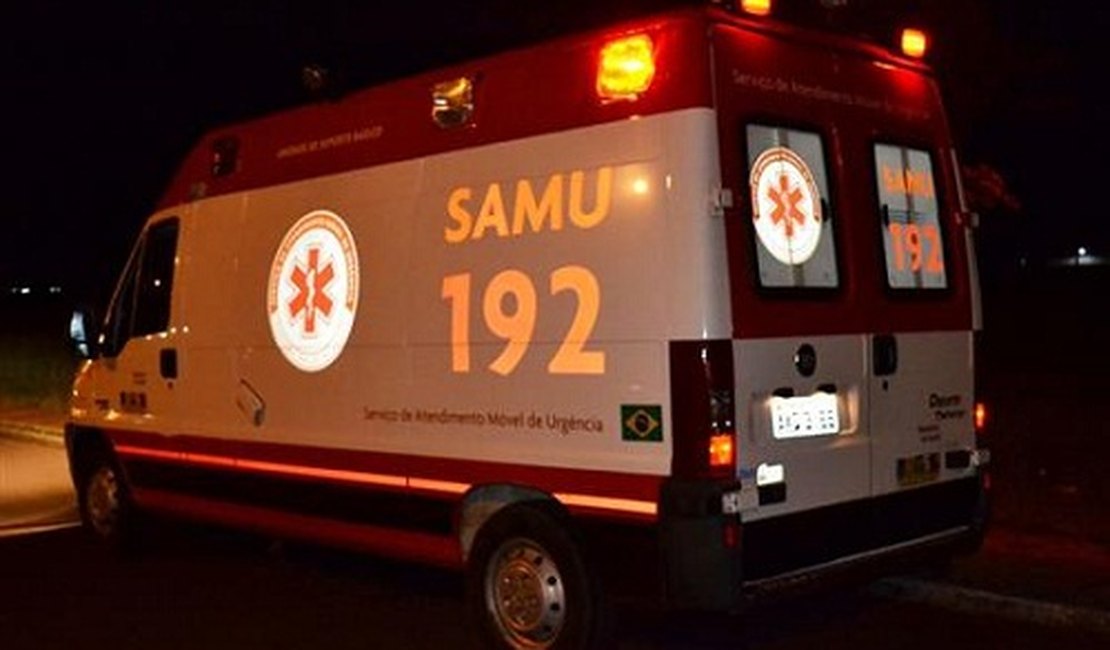 Colisão entre moto e bicicleta deixa duas pessoas feridas na AL-110, em Arapiraca