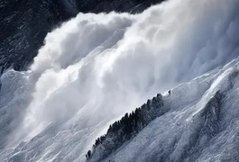 Avalanche deixa ao menos 10 mortos no norte do Paquistão