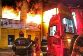 Incêndio destrói loja no Centro de Delmiro Gouveia, Sertão de Alagoas