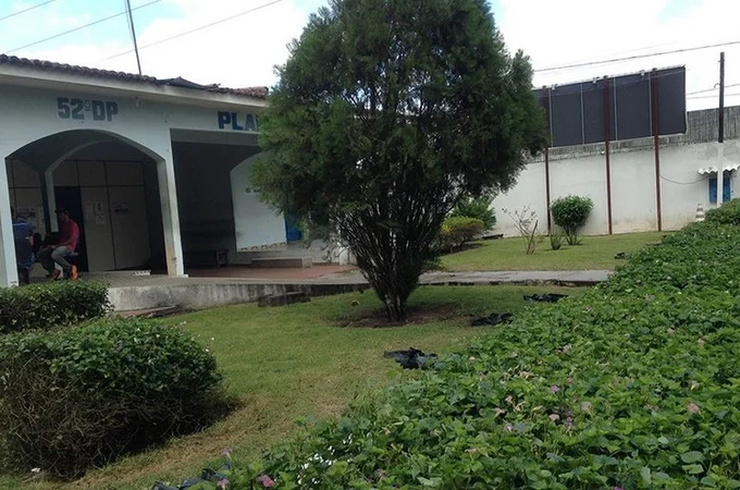 Homem é preso por tráfico de drogas e posse de arma após tiros assustarem moradores, em Arapiraca