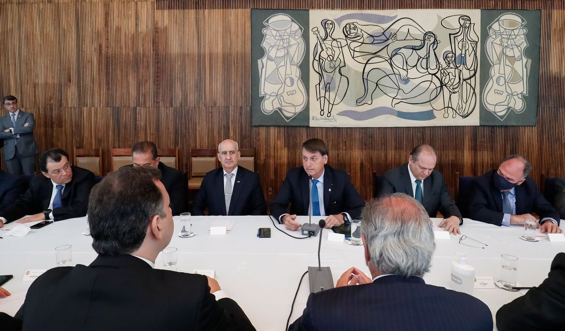 Governo Bolsonaro anuncia Renda Cidadã, com recursos de precatórios e do Fundeb; entenda