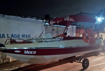Polícia Civil recupera lancha furtada após ser acionada para averiguação no Pontal da Barra